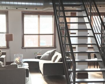 Moderní byt - mezonet - interiér - obývací pokoj