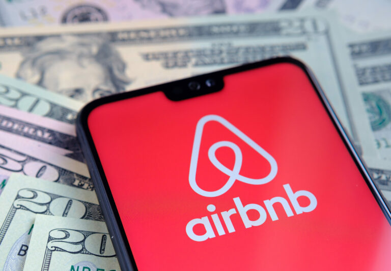 Airbnb: vstup na burzu a regulace