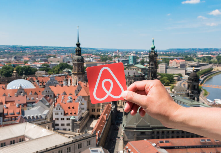 Stanovy: zákaz airbnb